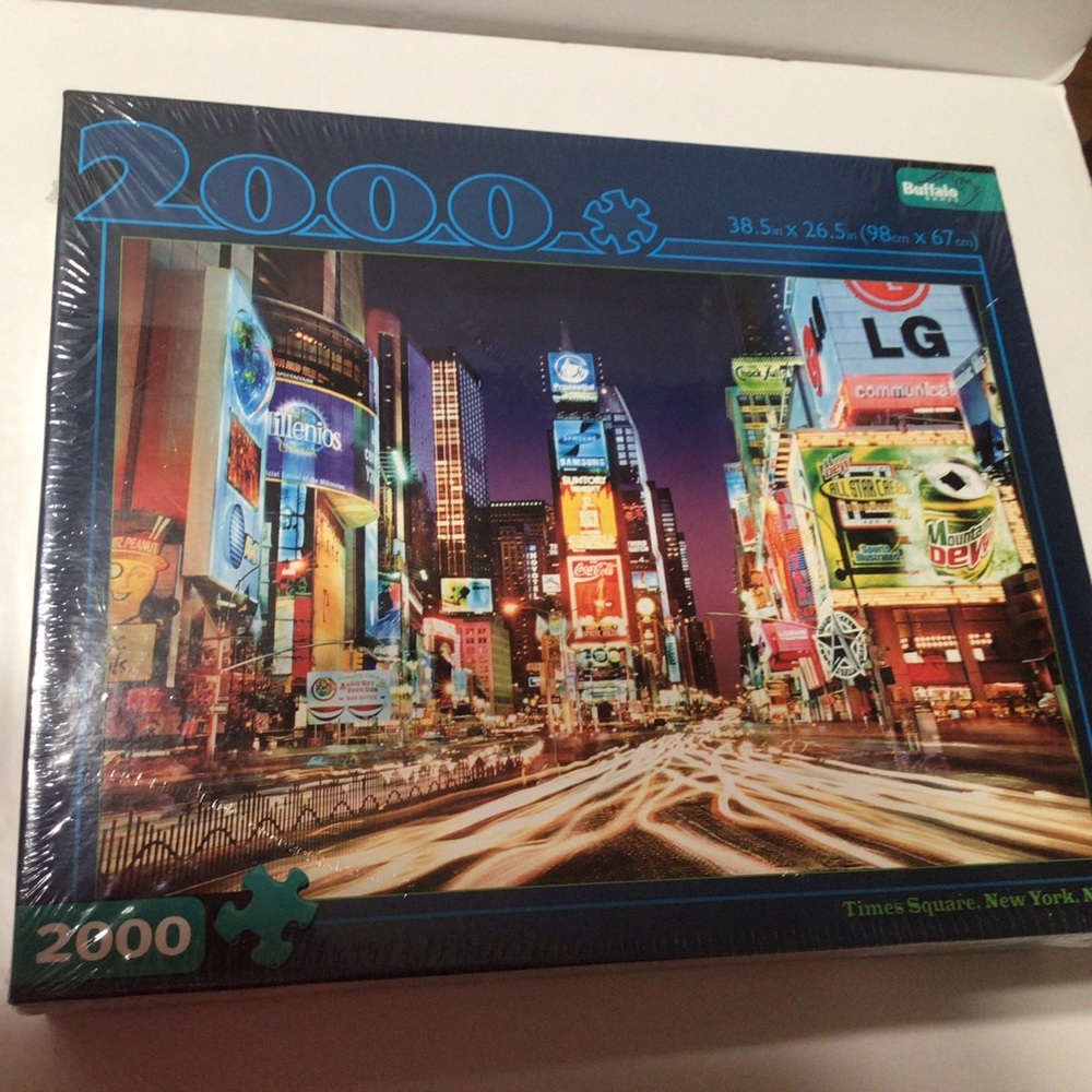 Buffalo Games 2000 Piece Jigsaw Puzzle Times Square New York